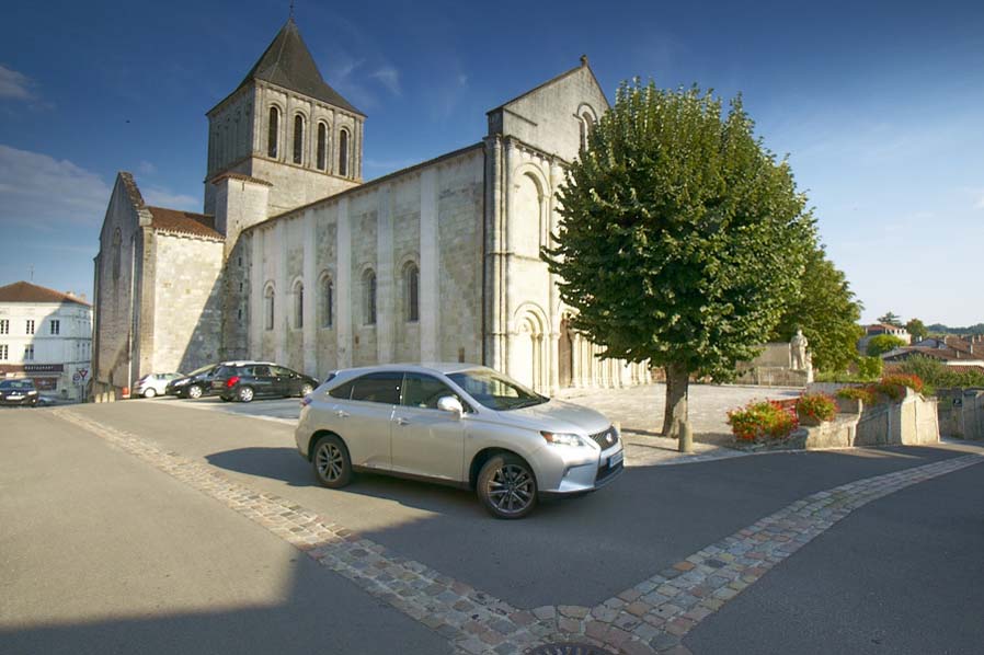 Lexus RX450h Review – We take the F Sport to the historic motorsport town of Angouleme