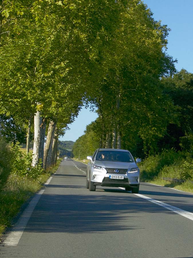 angouleme-lexus-8