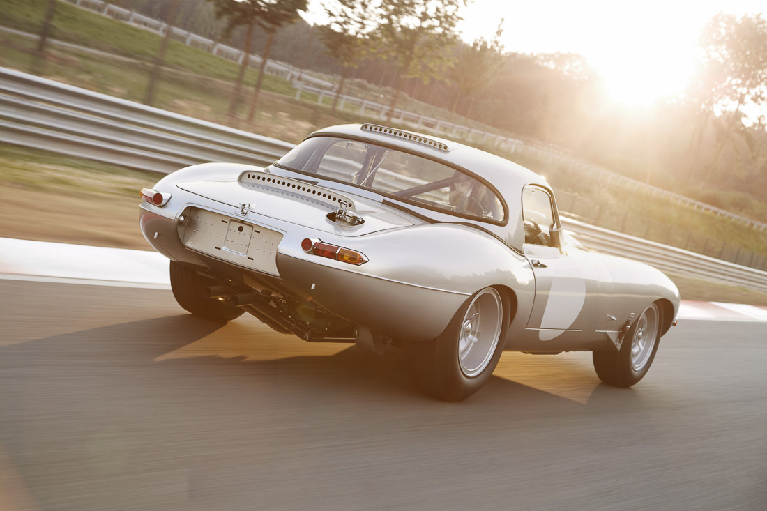 jaguar-e-type-lightweight-19
