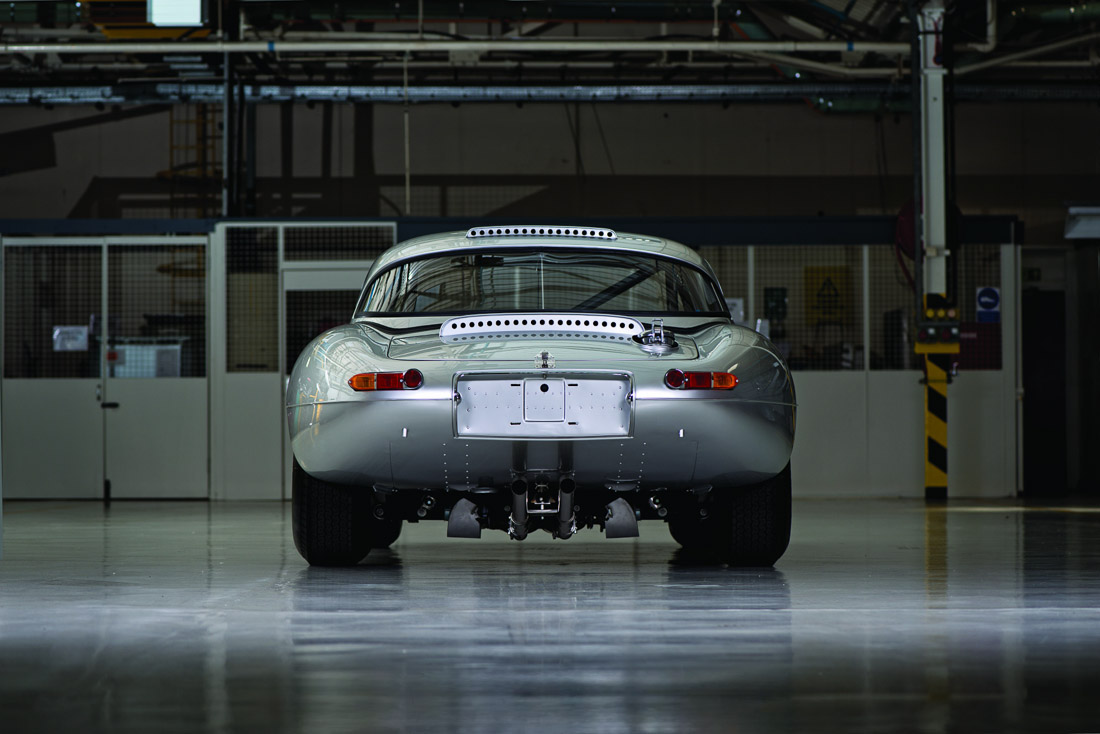 jaguar-e-type-lightweight-36