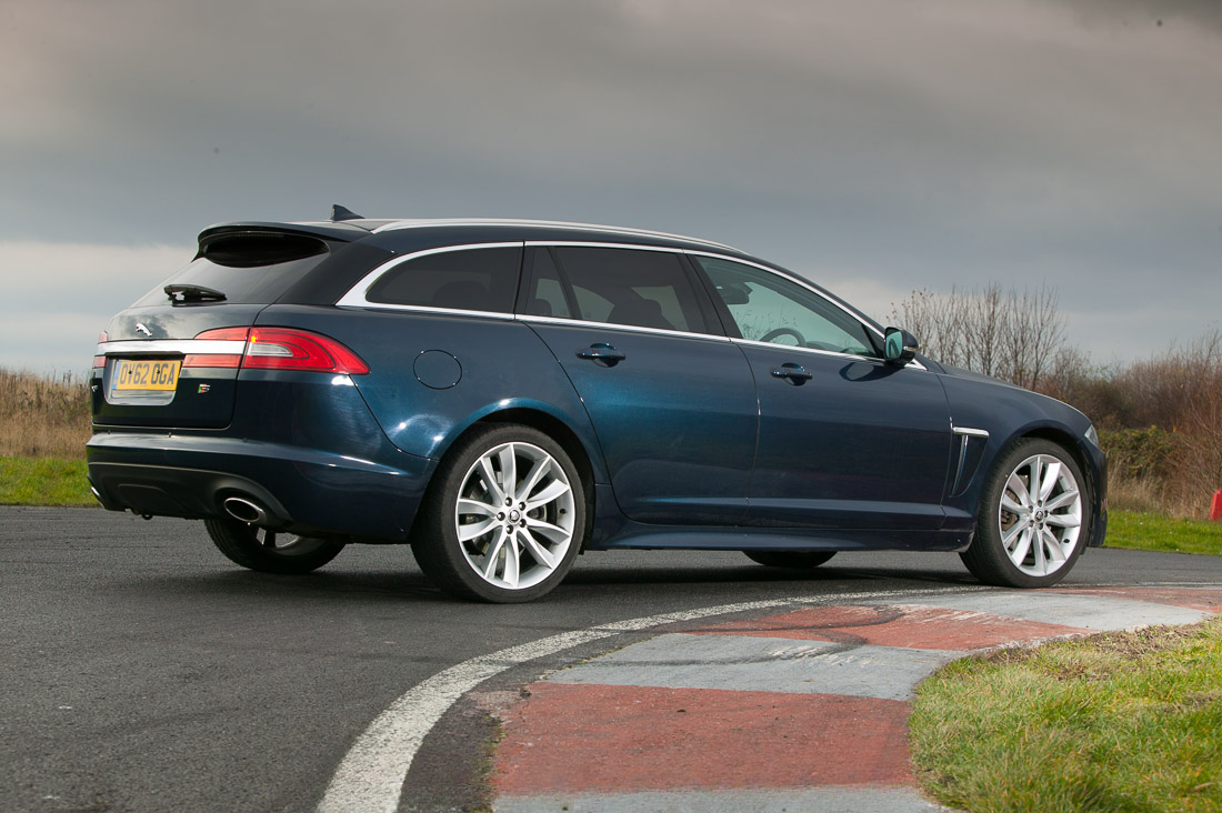 jaguar-xf-sportbrake-8