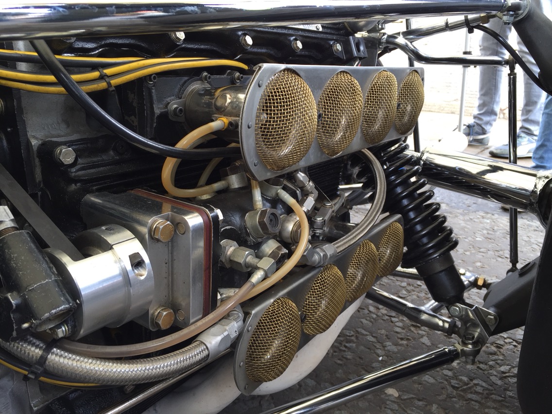 The incredibly complex BRM H16 of the Lotus 43