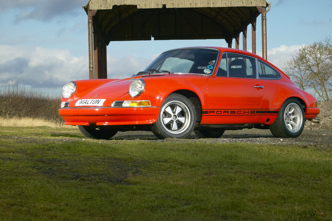 porsche-911-fia-roadcar 3