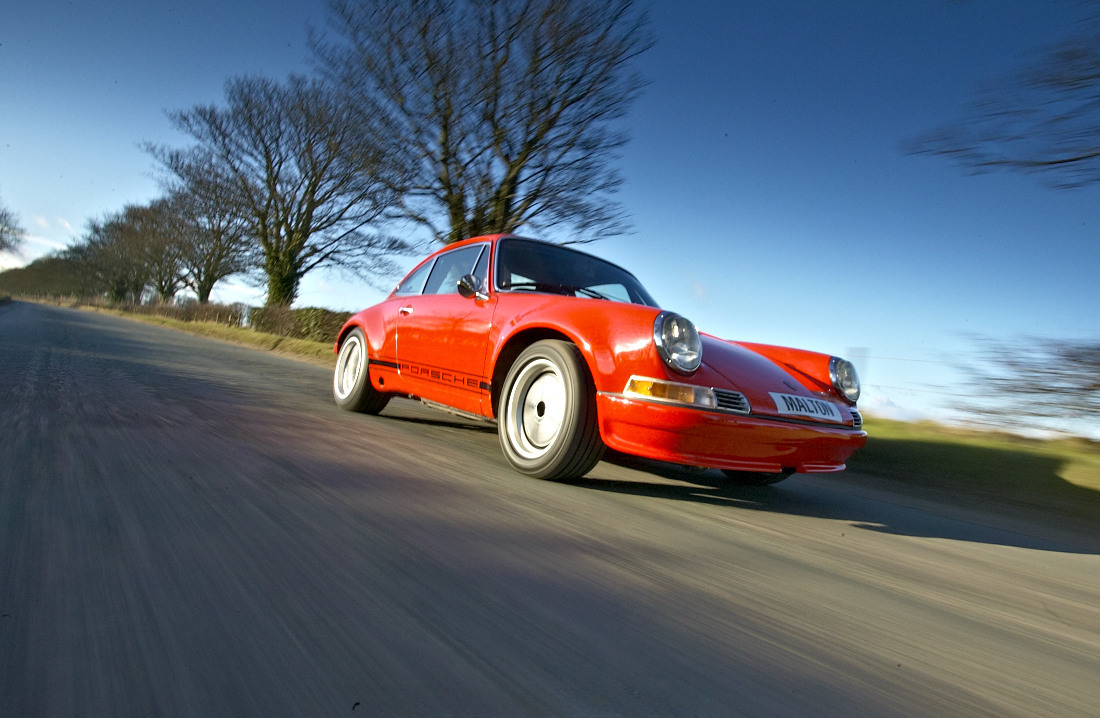porsche-911-fia-roadcar 7
