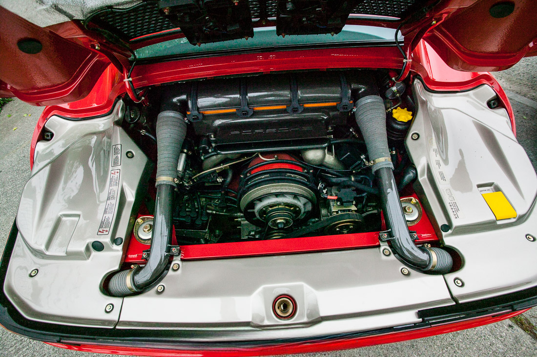red-porsche-959-11