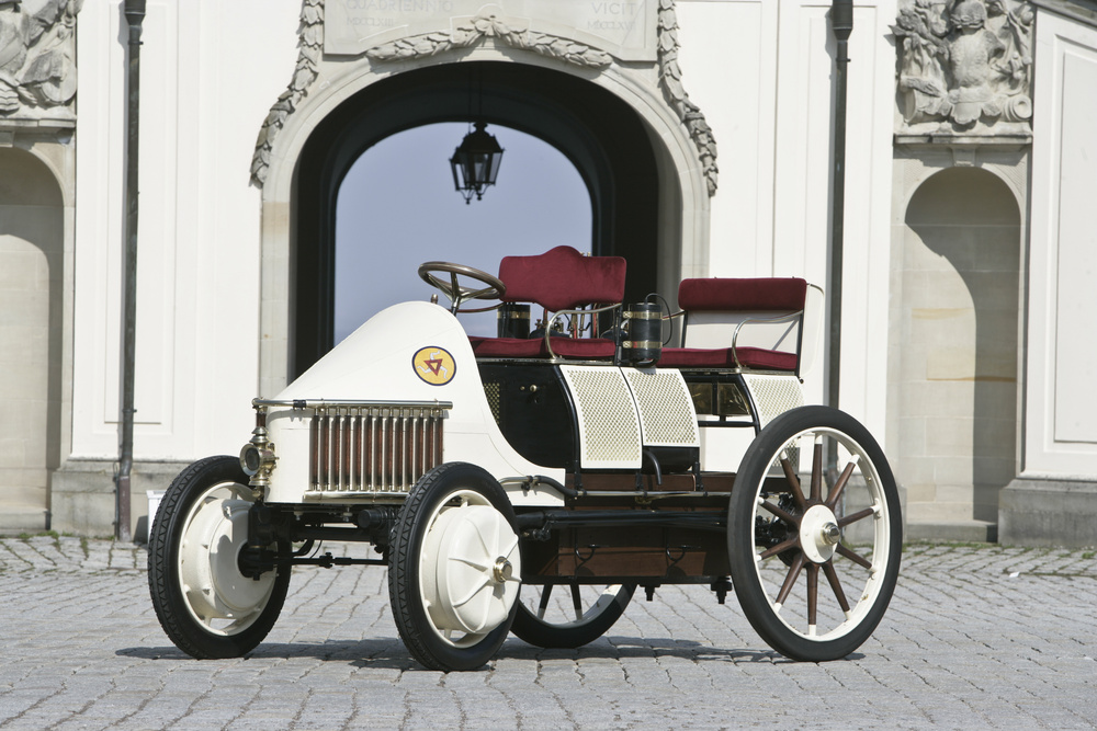 Lohner Porsche and the Semper Vivus – the worlds first hybrid car and the Birth of Porsche Motorsport.